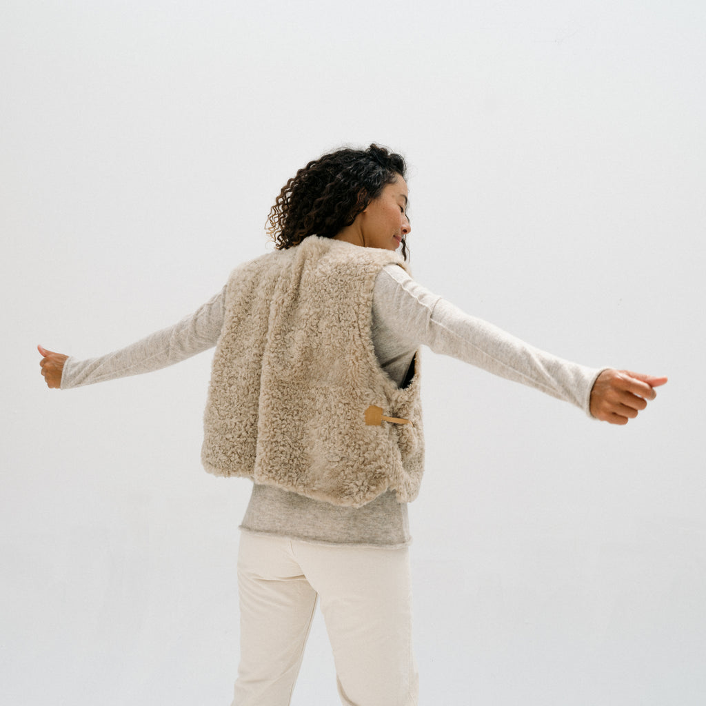 Transition Vest - Oat