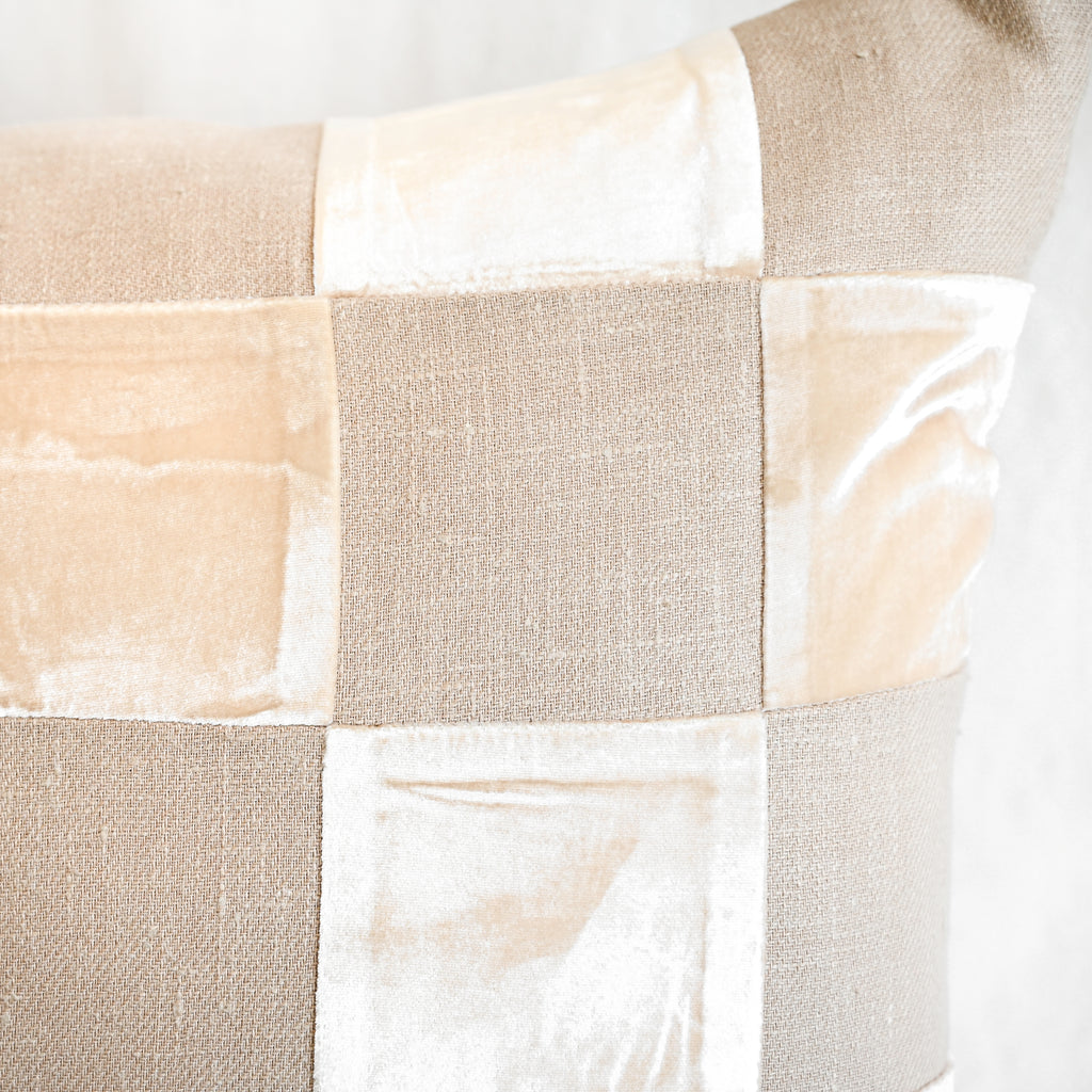 Checkered Velvet Pillow - Natural