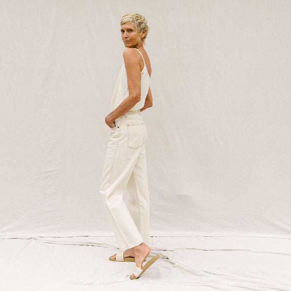 パンツ B SIDES  Plein High Straight - Ivory B Sides Clair Wash Plein High Straight at General Store