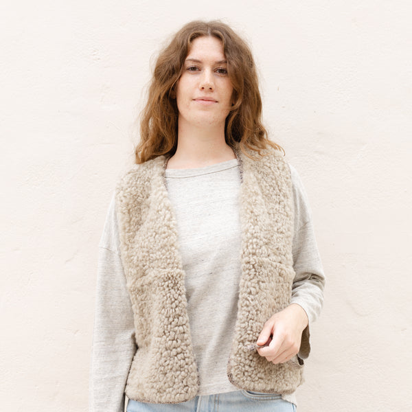 maquimalo マキマロ☆ Hand knit Uncle Vest Miou Muse Micah Knit Tie Front Sleeveless Vest (M) – Momni
