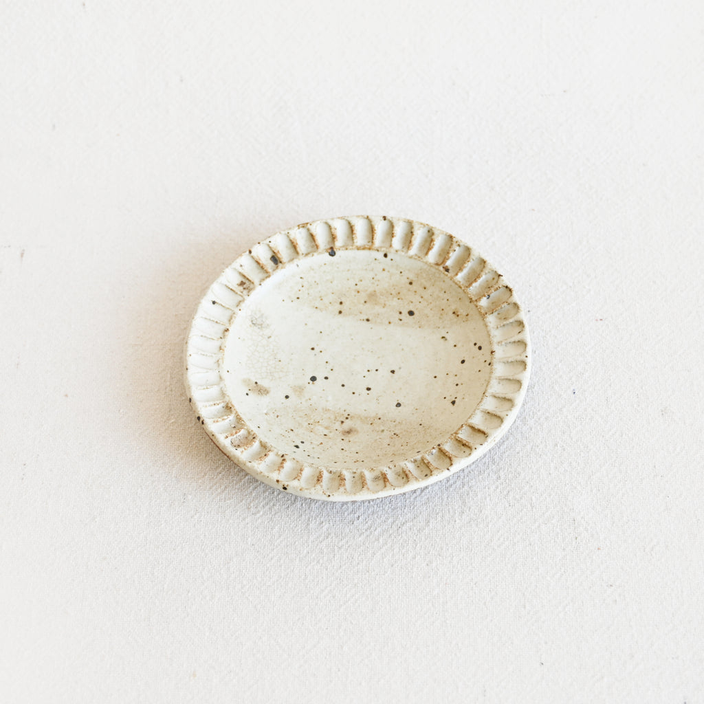 Fluted Mini Carved Plate - 4"