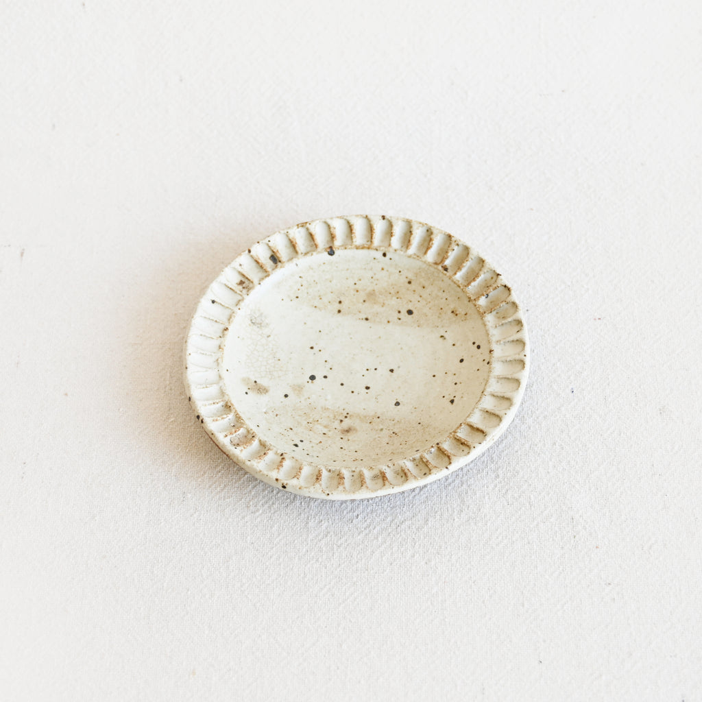 Fluted Mini Carved Plate - 4"