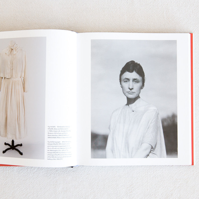 Georgia O’Keeffe Living Modern