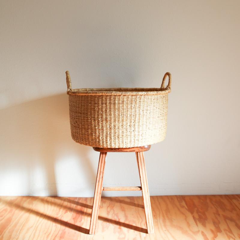 Straw Floor Basket