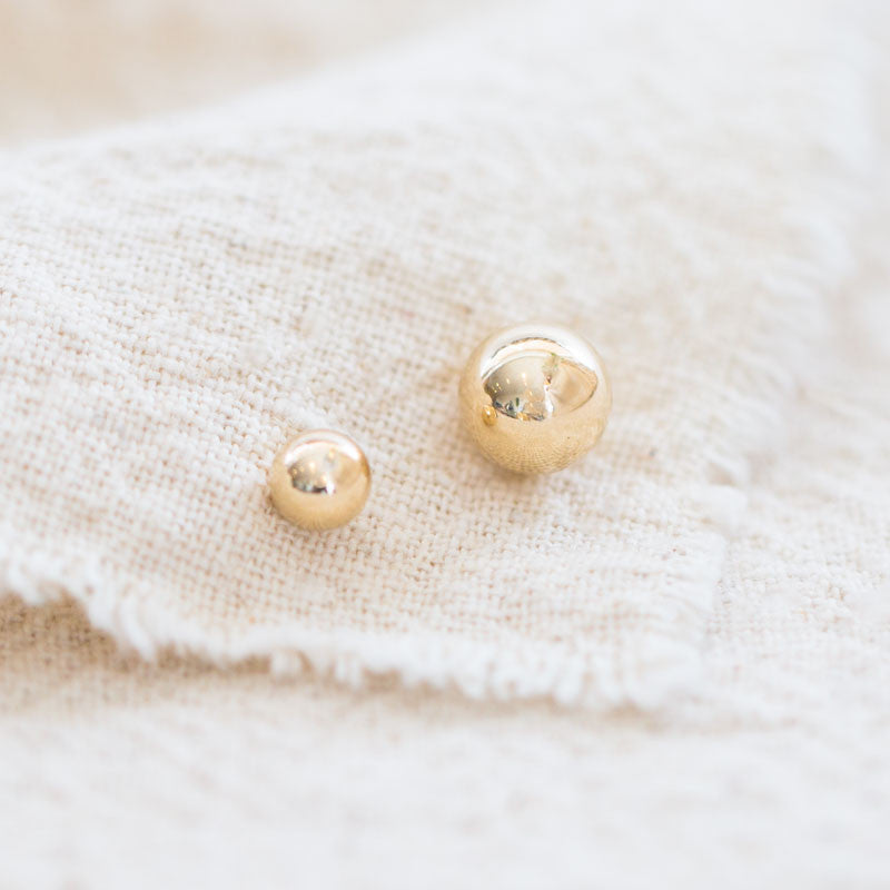 Sphere Stud - Single