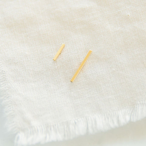 Staple Stud - Single