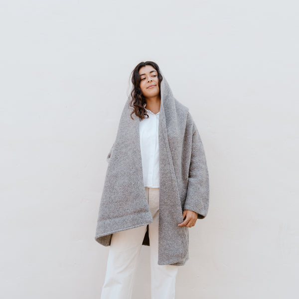 lauren-manoogian-lm-118-capote