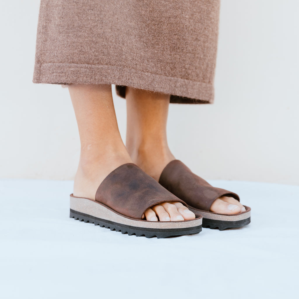 Raw Contour Slide - Saddle