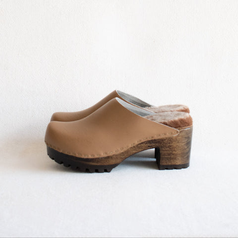 No.6 Liza Clog on Mid Tread - Khaki
