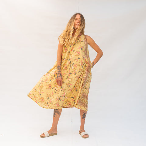 Vintage Sleeveless Floral Dress