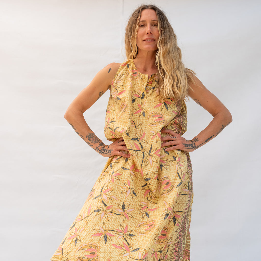 Vintage Sleeveless Floral Dress