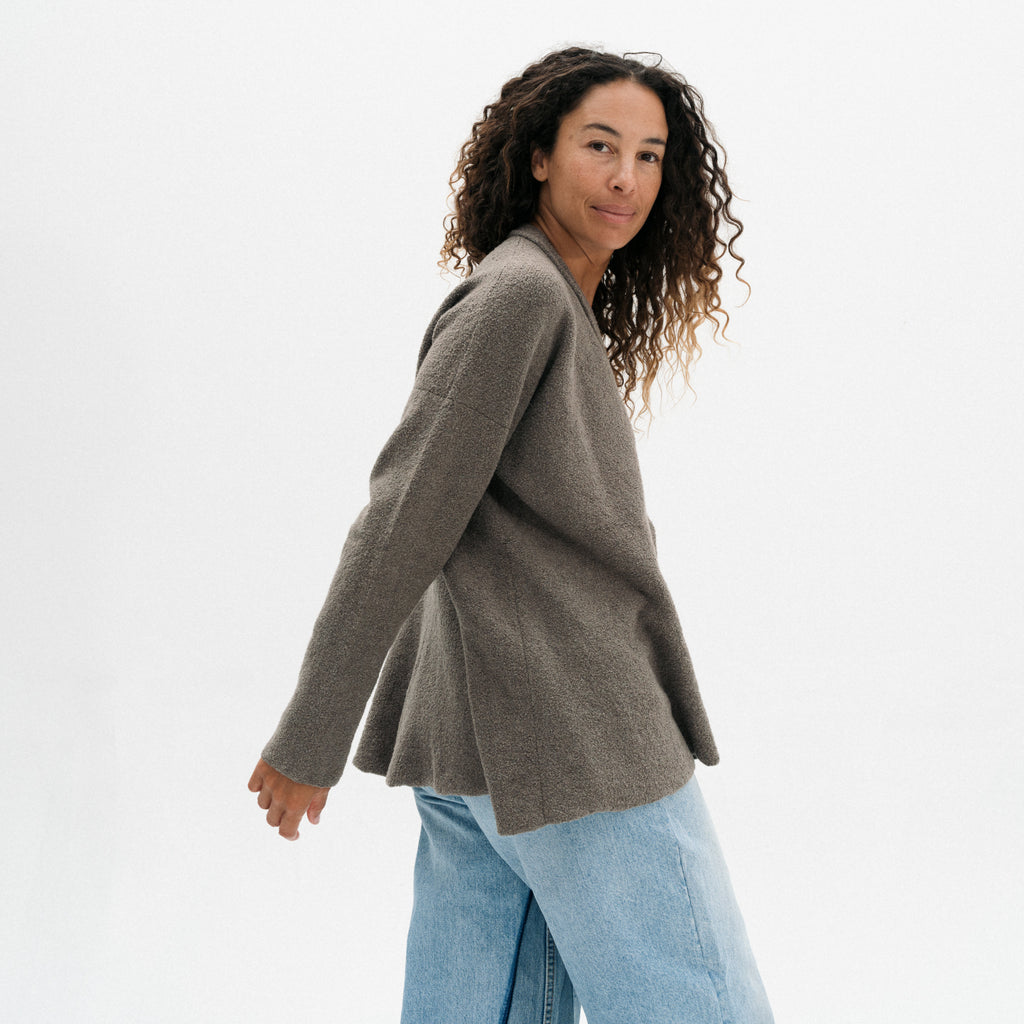 Short Uzbek Cardigan - Granite