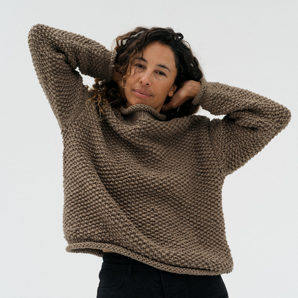 Handknit Crepe Rollneck - Bark