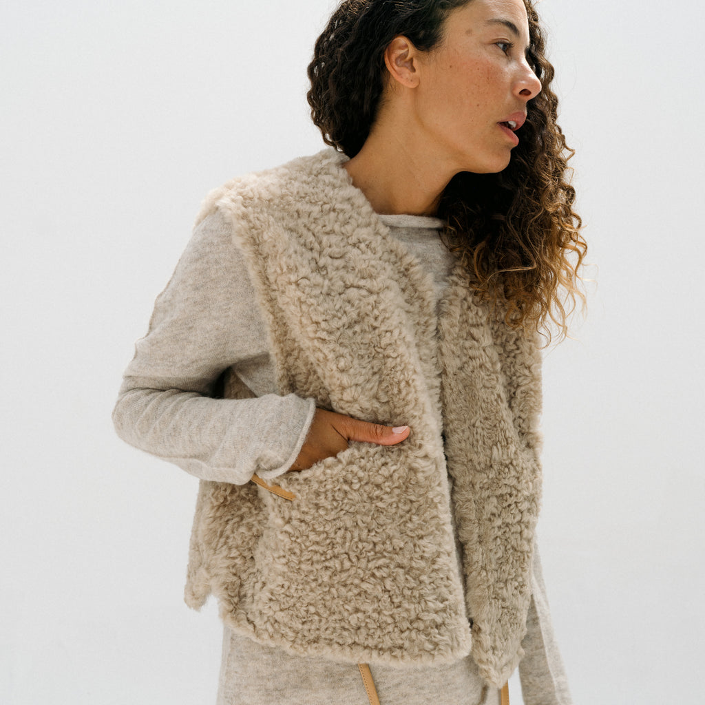 Transition Vest - Oat