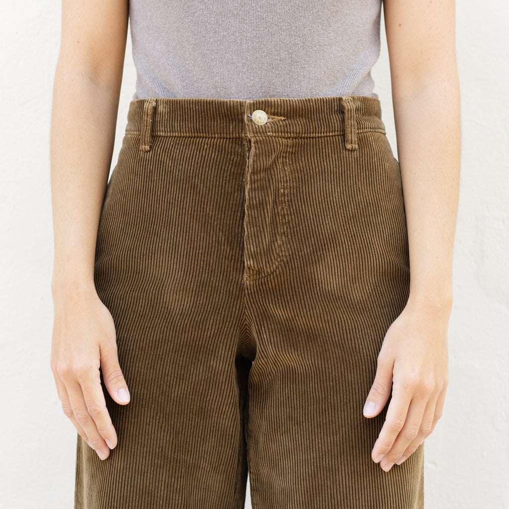 Chino in Camel Corduroy