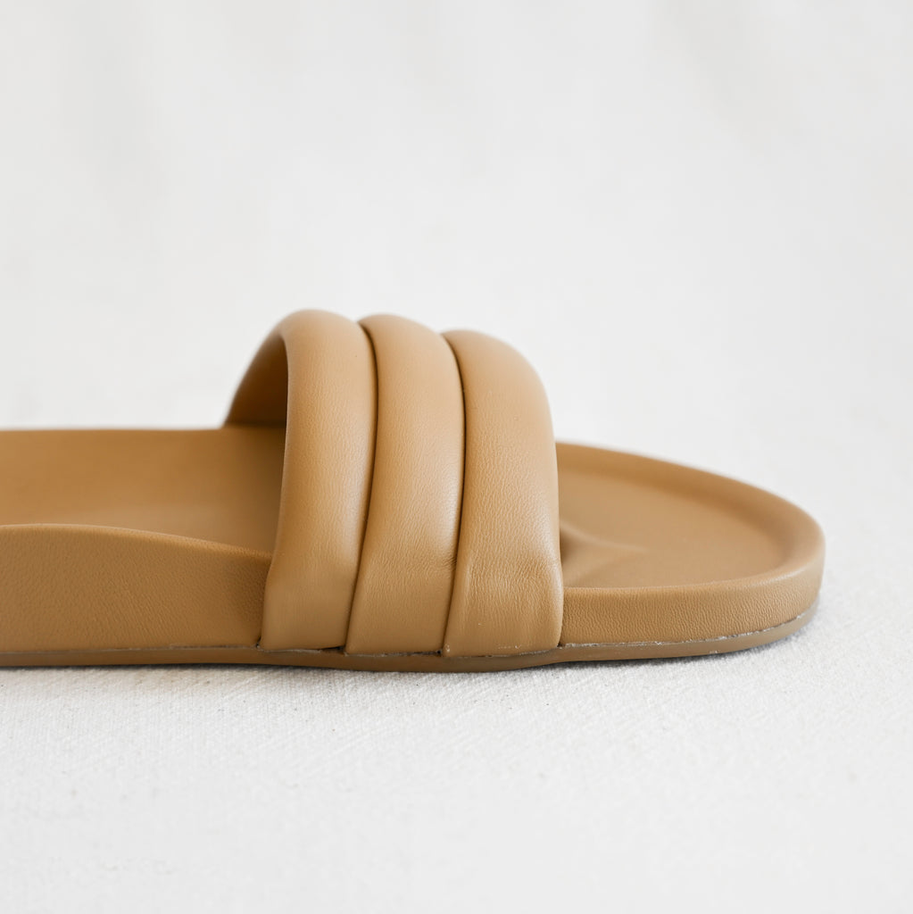 Bamboo Monocolor Sandalia - Straw