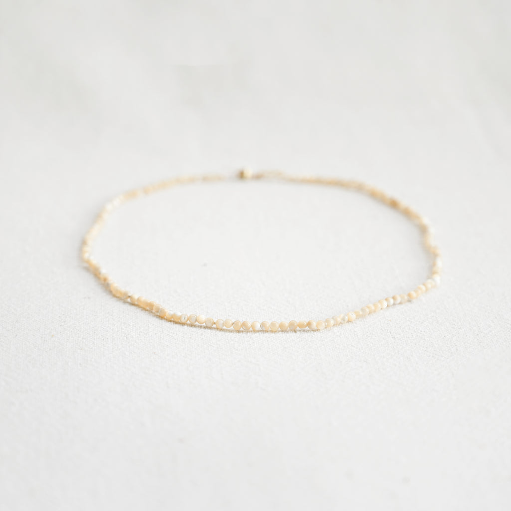 Round Mother of Pearl Necklace