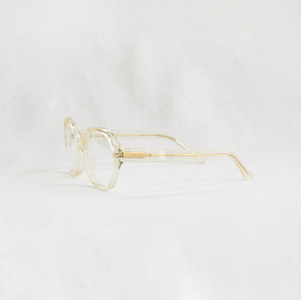 001 Optical - Clera