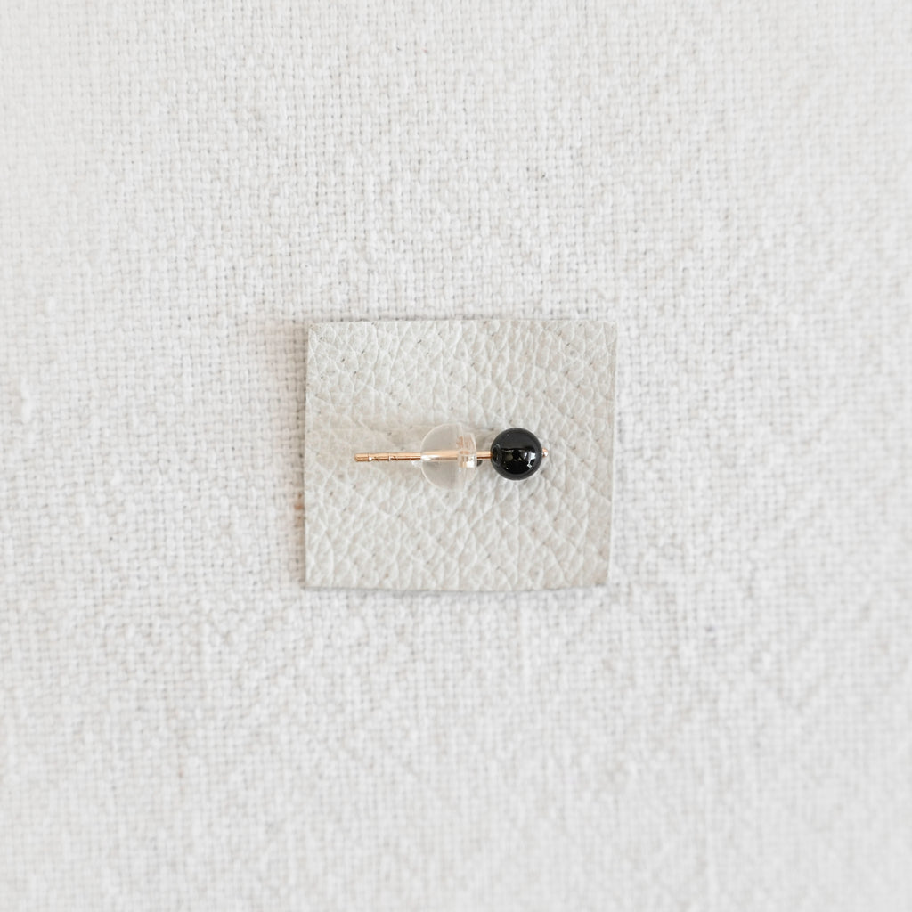 Onyx Bead Stud