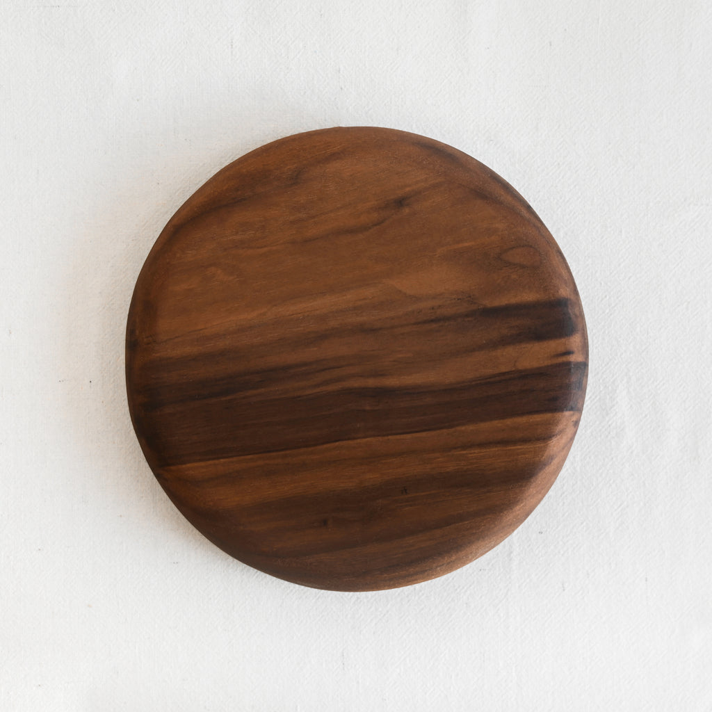 Walnut Rounded Circle Cutting Board