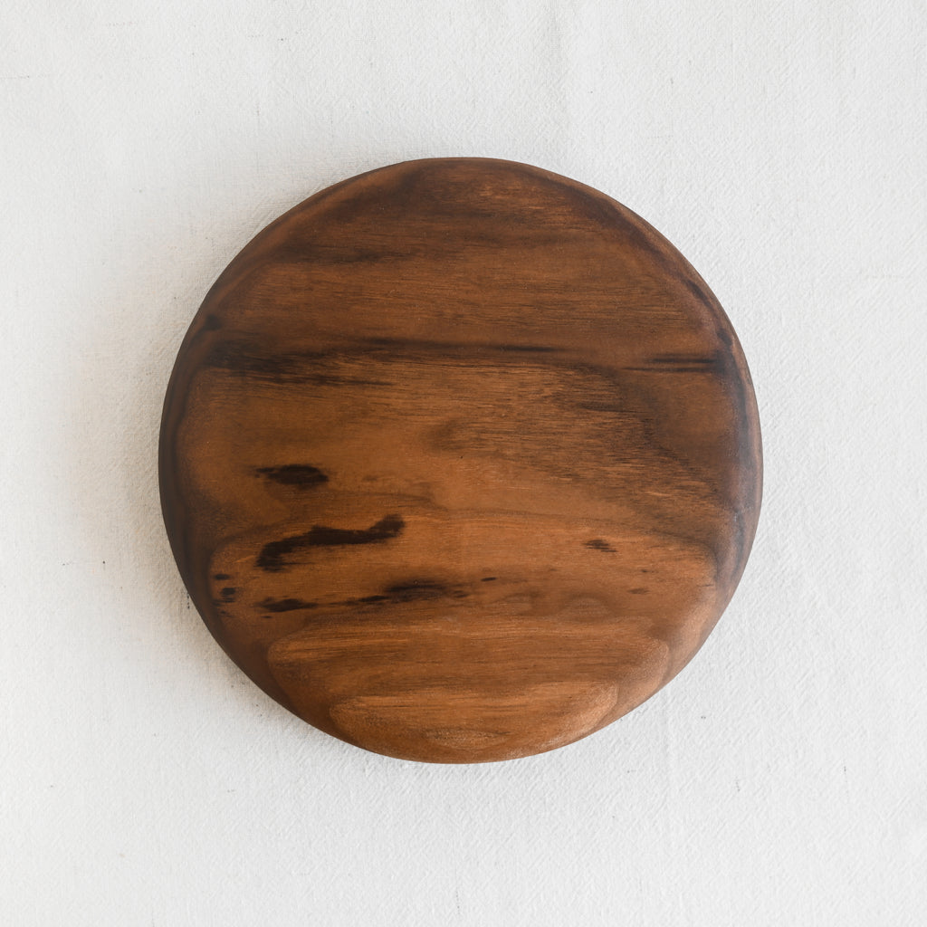 Walnut Rounded Circle Cutting Board