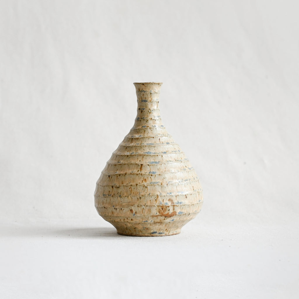Ribbed Vase