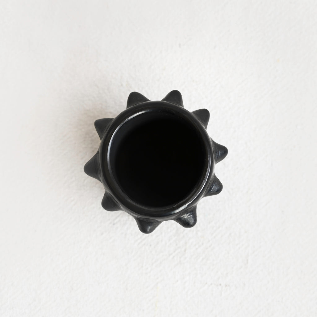 Yalala Spike Shot Glass in Barro Negro