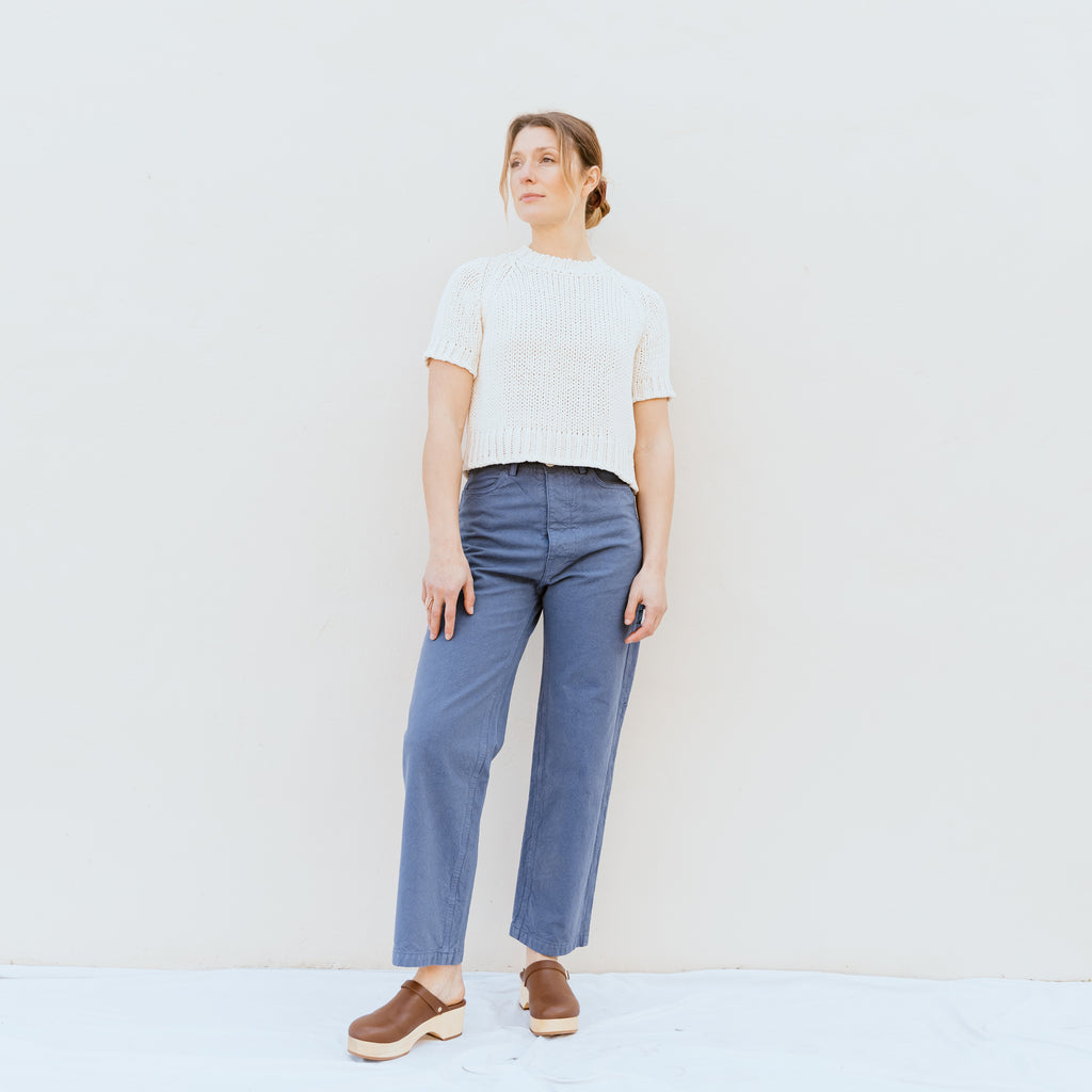 jesse kamm tobacco Sailor Pants size 2 Finished with a signature corozo button Leg jesse kamm handy pants