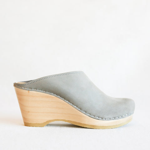 New School Clog on Wedge - Cloud