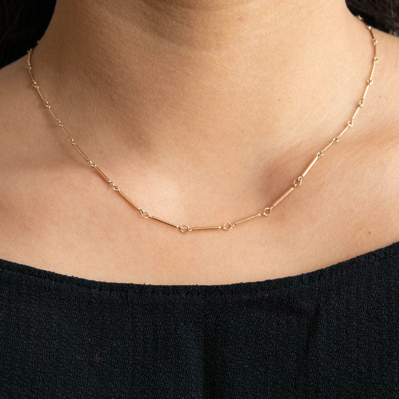 Small Tapered Bar Chain Necklace